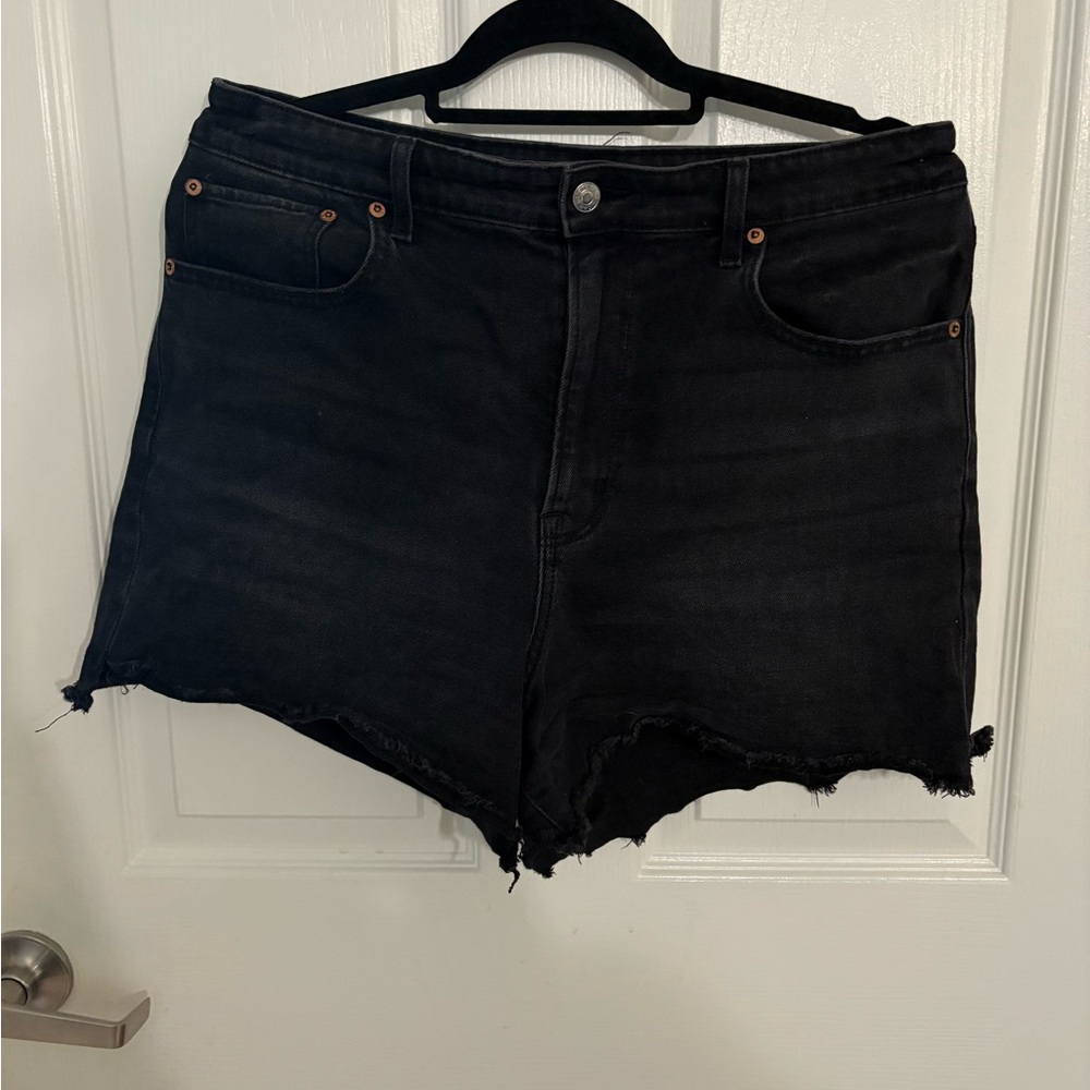 American Eagle Outfitters Hiest Rise 90s Boyfriend Black Jean Shorts